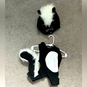 Pottery barn skunk costume 6 mo